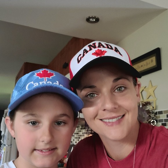 Meet your Posher, Tara - Picture 1 of 1